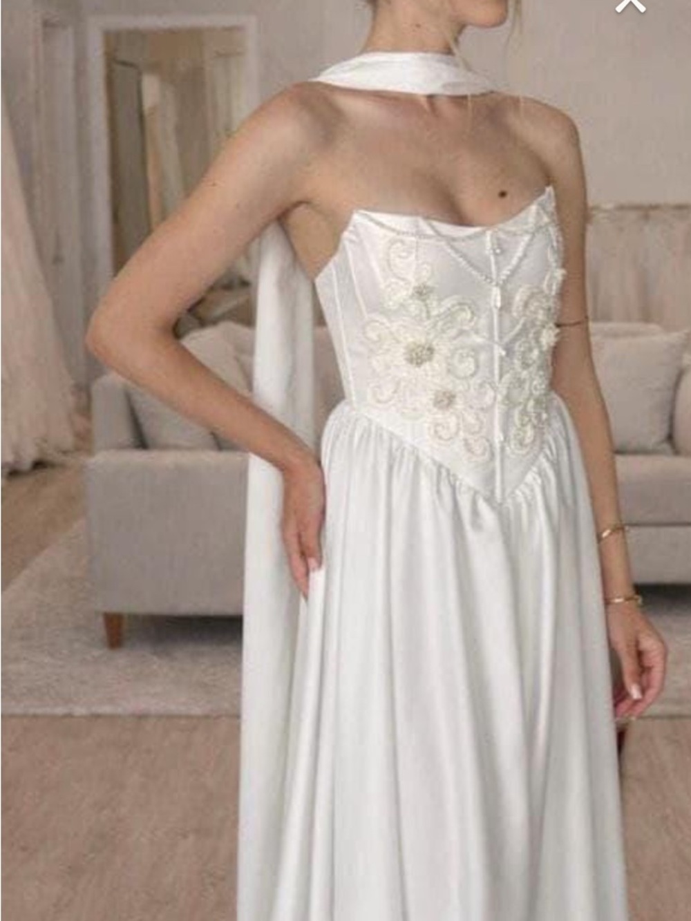 Satin Bridal Neck scarf in ivory